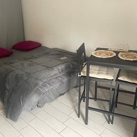 Petit Studio Aux Portes Du Beaujolais Saint-Germain-Nuelles Zewnętrze zdjęcie