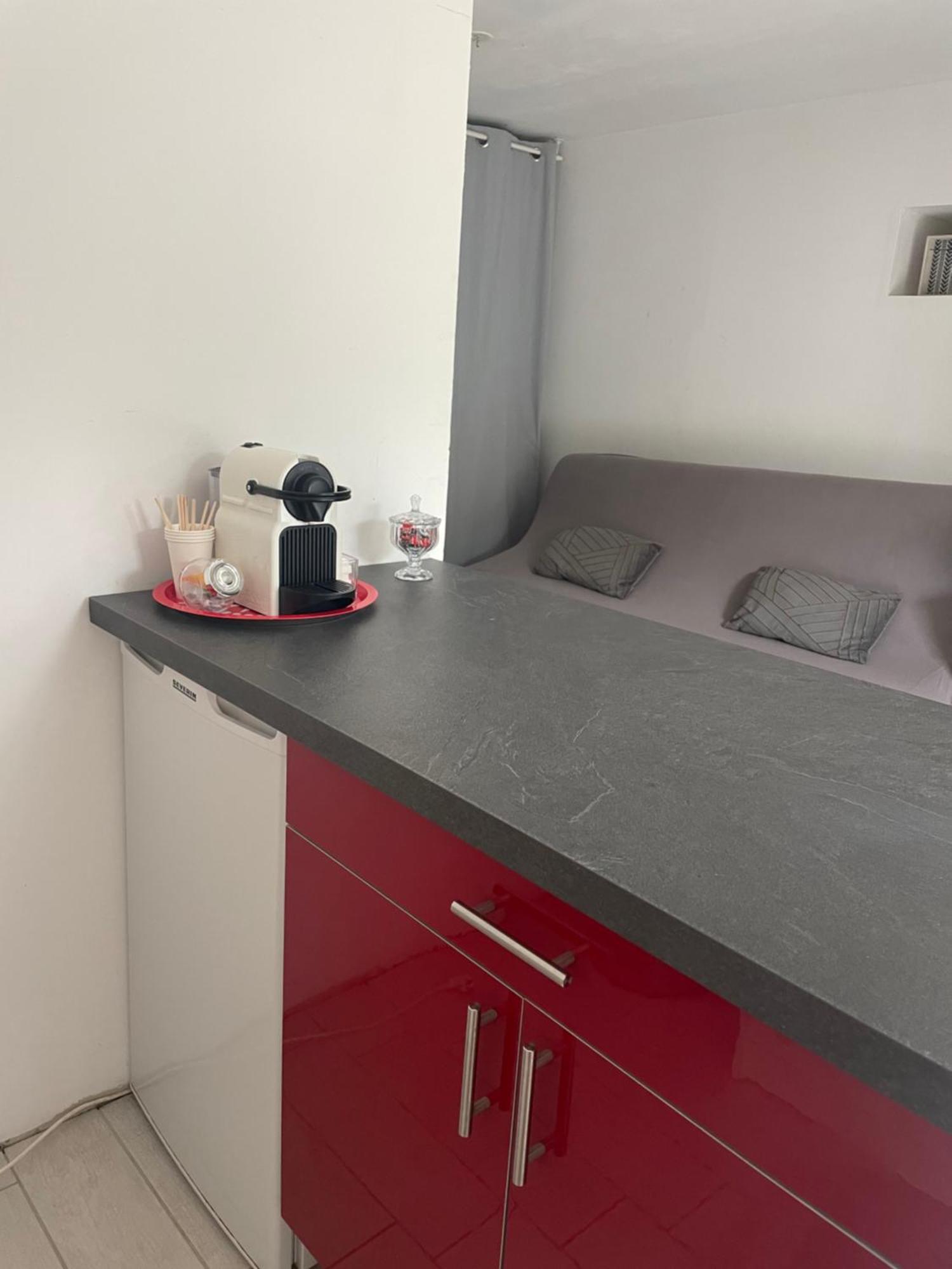 Petit Studio Aux Portes Du Beaujolais Saint-Germain-Nuelles Zewnętrze zdjęcie